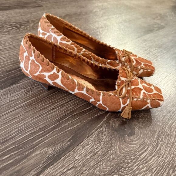 Martinez Valero Giraffe Print Shoes - Picture 3 of 9